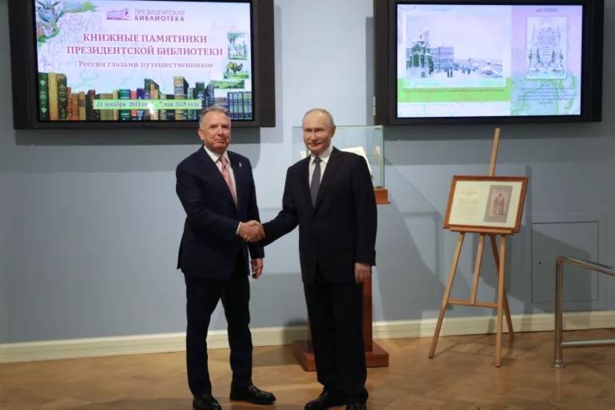 ماذا يفعل ويتكوف في روسيا؟