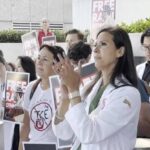 رغم زواجه بأمريكية.. احتجاز موسيقي تونسي في لوس أنجلوس