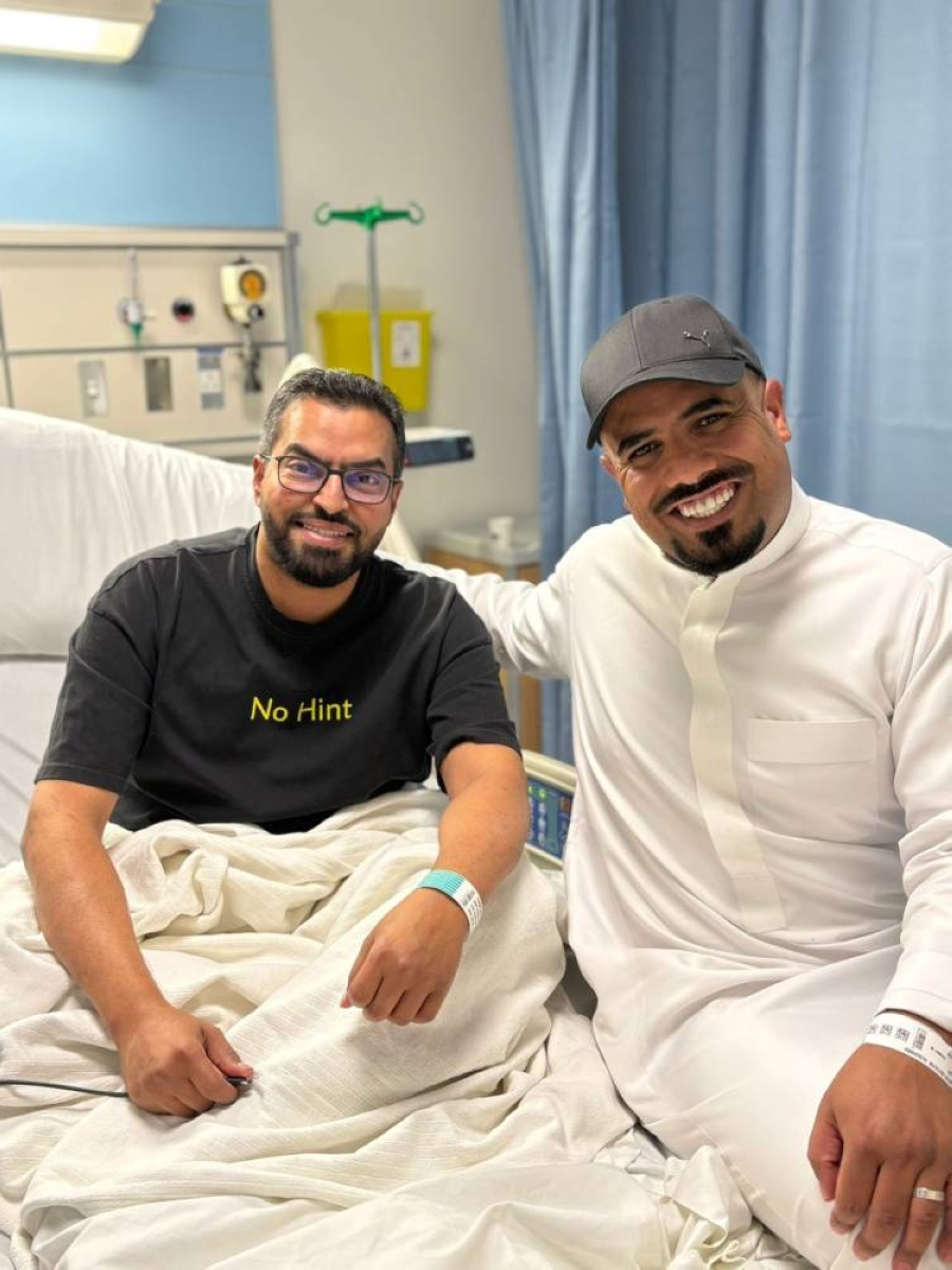 فيصل اليامي يخضع لعملية زراعة كلية ناجحة ويشكر صديقه الغامدي على التبرع فيصل اليامي يخضع لعملية زراعة كلية ناجحة ويشكر صديقه الغامدي على التبرع