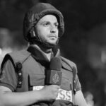 تشييع 6 صحفيين.. مقتل 29 من طالبي المساعدات في غزة