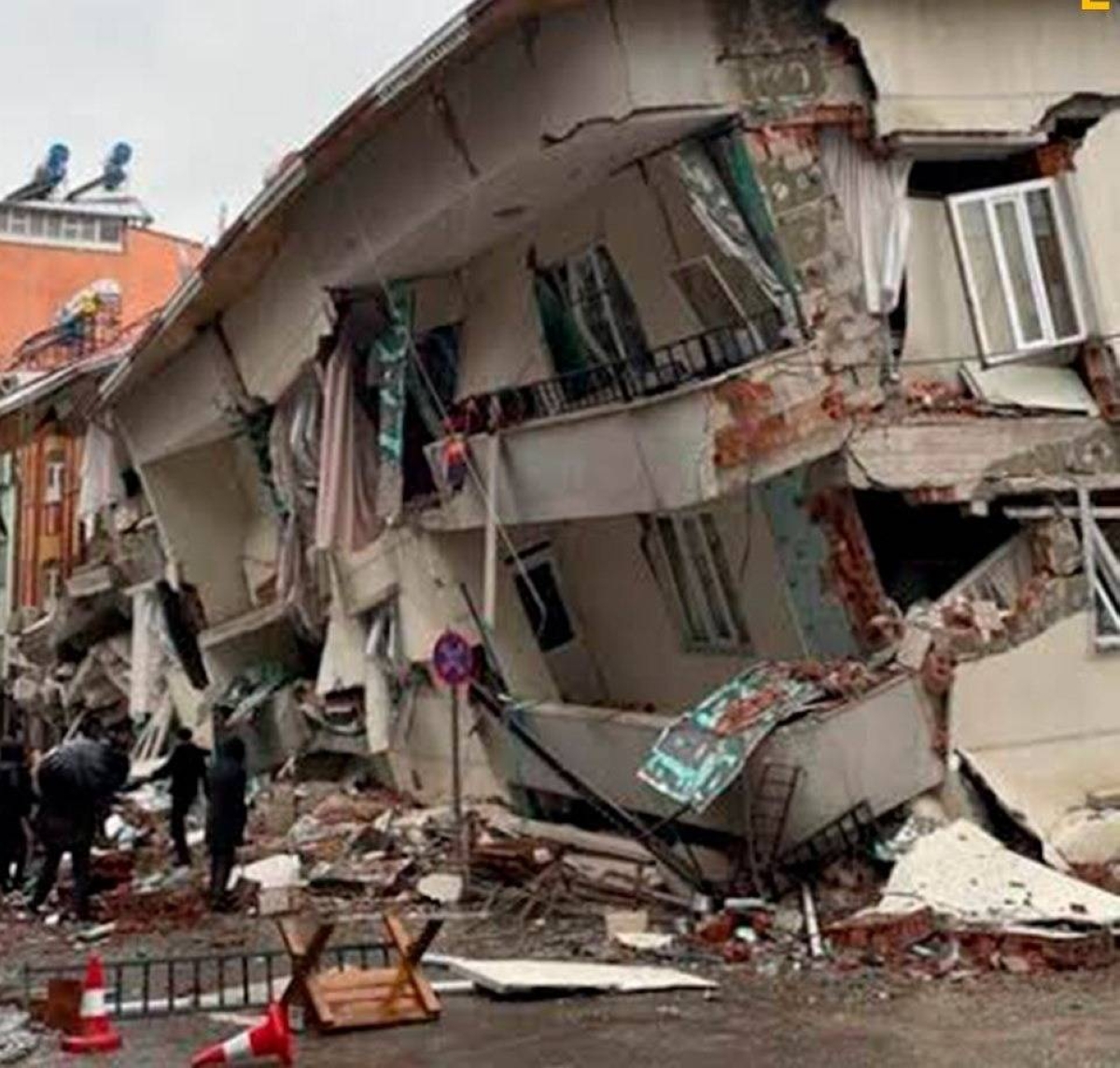 تركيا ترتجف.. أكثر من 237 هزة ارتدادية بعد زلزال باليكسير