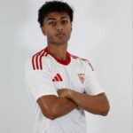 إشبيلية الإسباني يعلن التعاقد مع السعودي عبدالله الجرافي