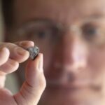 نيزك «أقدم من الأرض» يسقط على منزل في أمريكا