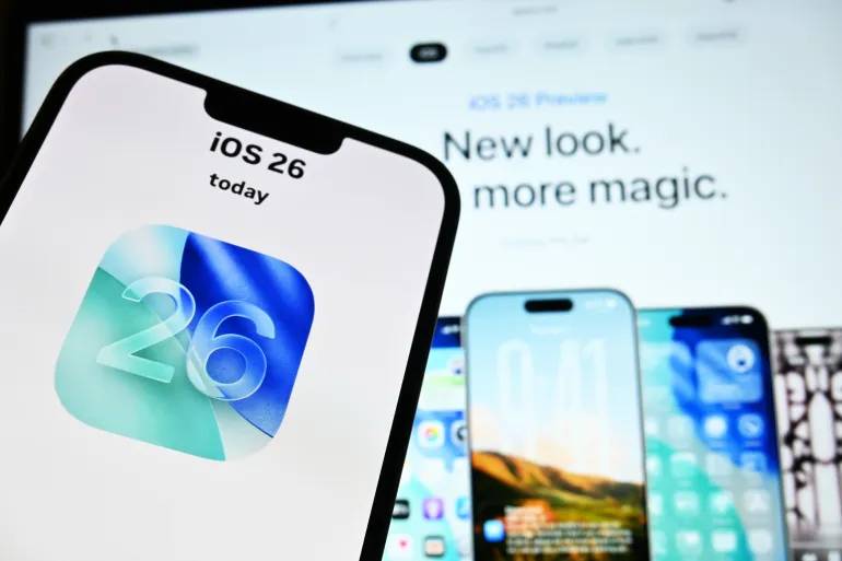 مزايا خفية في «آي أو إس 26».. تحسين ذكي للطاقة وتخصيص أوسع للنغمات مزايا خفية في «آي أو إس 26».. تحسين ذكي للطاقة وتخصيص أوسع للنغمات