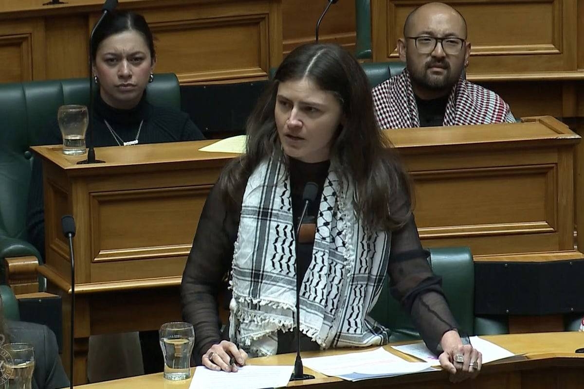 الاعتراف بدولة فلسطين يشعل البرلمان النيوزيلندي.. طرد نائبة بسبب موقفها الداعم