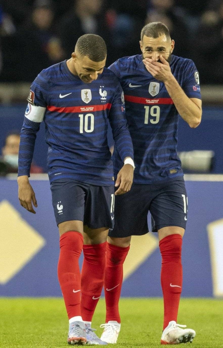 بعقد يضاهي امتيازات رونالدو.. هل نشاهد مبابي في دورينا؟ بعقد يضاهي امتيازات رونالدو.. هل نشاهد مبابي في دورينا؟