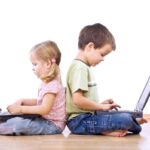 التعرّض للشاشات يهدد الطفل بمخاطر قلبية