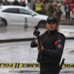 لماذا اعتقلت السلطات التركية 40 شخصاً بينهم رئيس بلدية؟