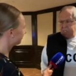 مزين بشعار الاتحاد السوفيتي.. قميص وزير الخارجية الروسي يثير الجدل