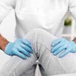 دون جراحة.. «قسطرة الشريان الركبي» تخفف آلام هشاشة المفاصل