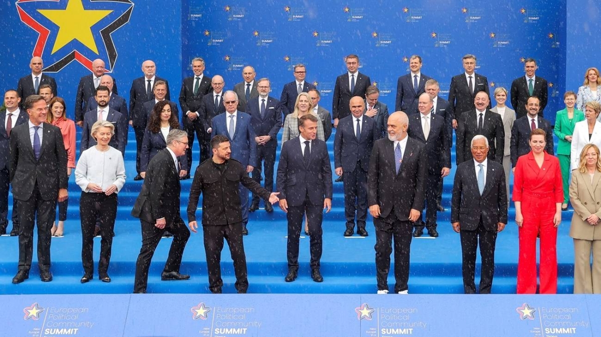 قادة أوروبا: يجب تقديم ضمانات أمنية لأوكرانيا قادة أوروبا: يجب تقديم ضمانات أمنية لأوكرانيا