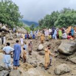 320 قتيلاً في 48 ساعة.. فيضانات مدمّرة تضرب شمال باكستان