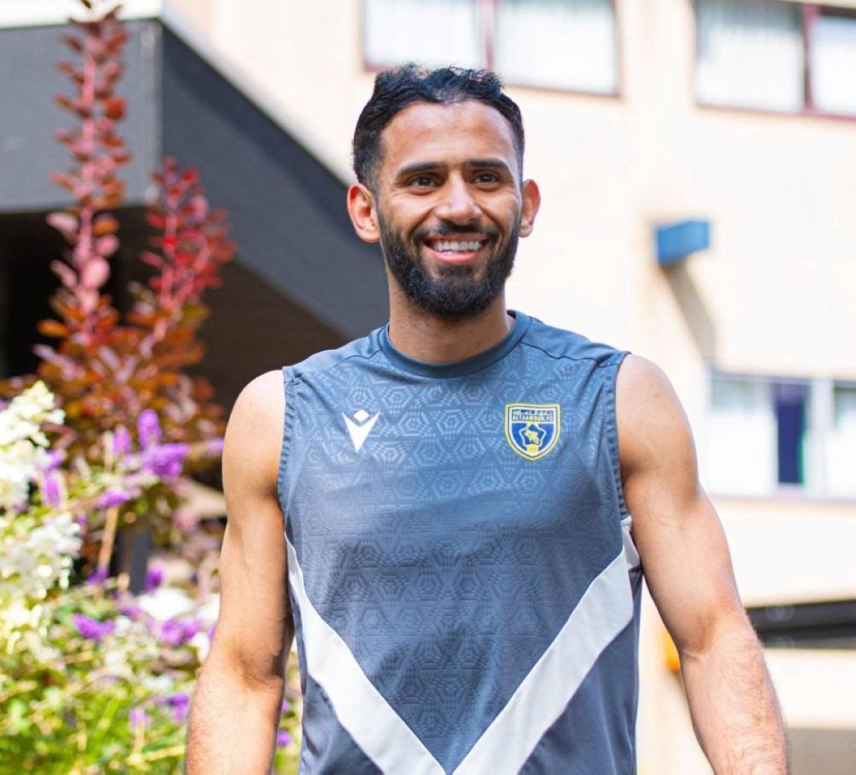 مندش يواصل تألقه مع التعاون في معسكر هولندا