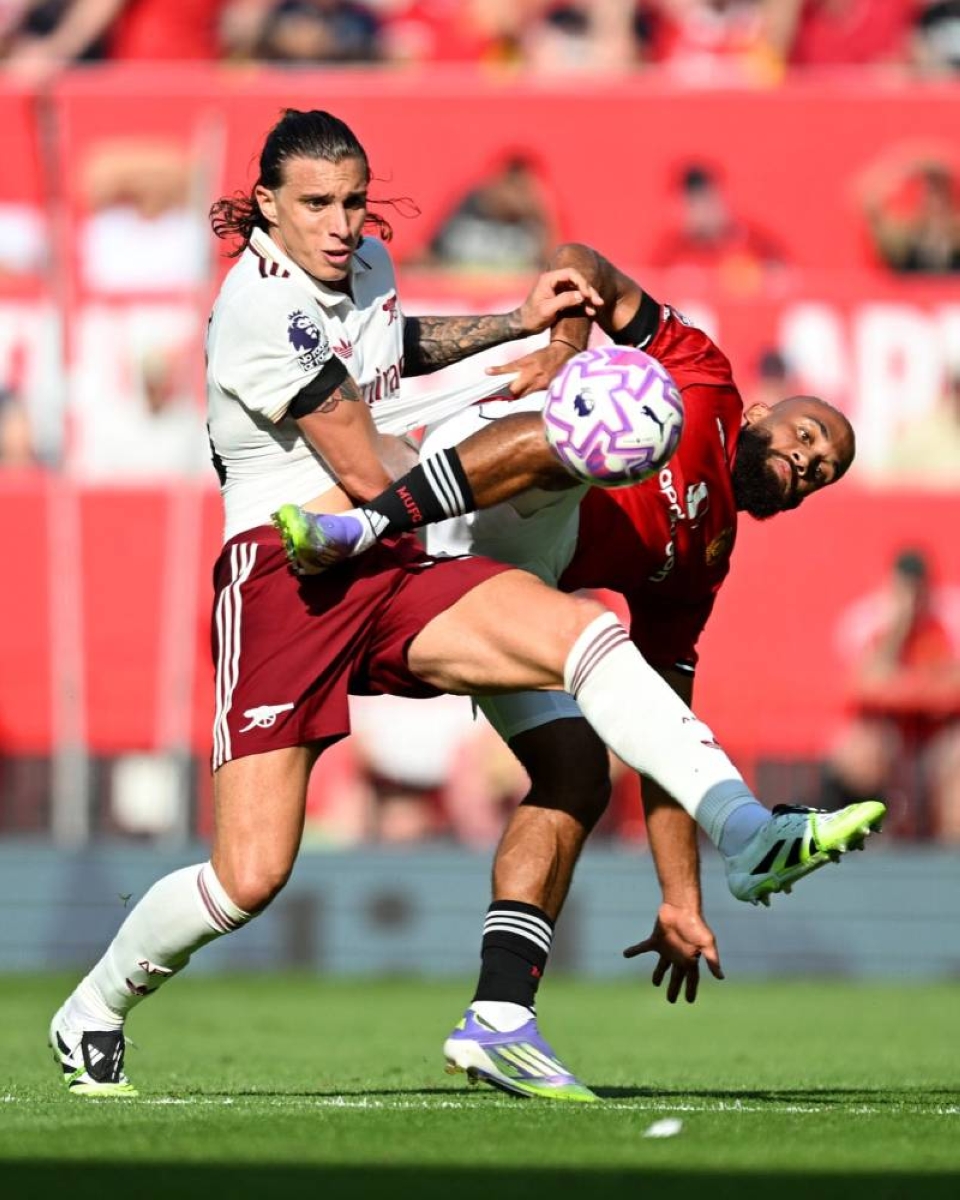 في أولى قمم الدوري الإنجليزي.. أرسنال يهزم مانشستر يونايتد في «أولدترافورد» في أولى قمم الدوري الإنجليزي.. أرسنال يهزم مانشستر يونايتد في «أولدترافورد»