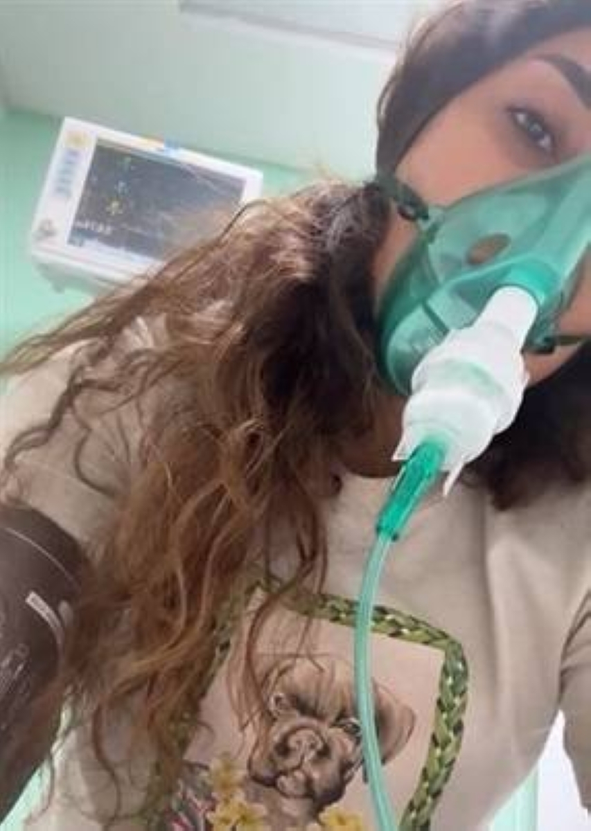 آيتن عامر على جهاز التنفس الصناعي بعد وعكة صحية مفاجئة آيتن عامر على جهاز التنفس الصناعي بعد وعكة صحية مفاجئة