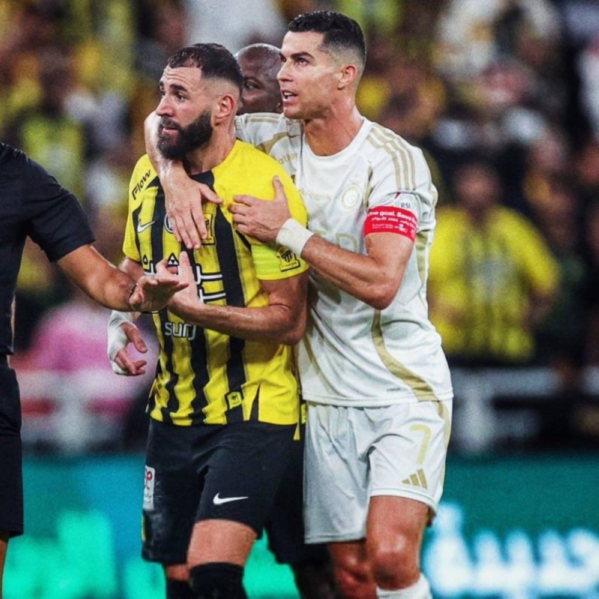 بنزيما يتفوق على رونالدو