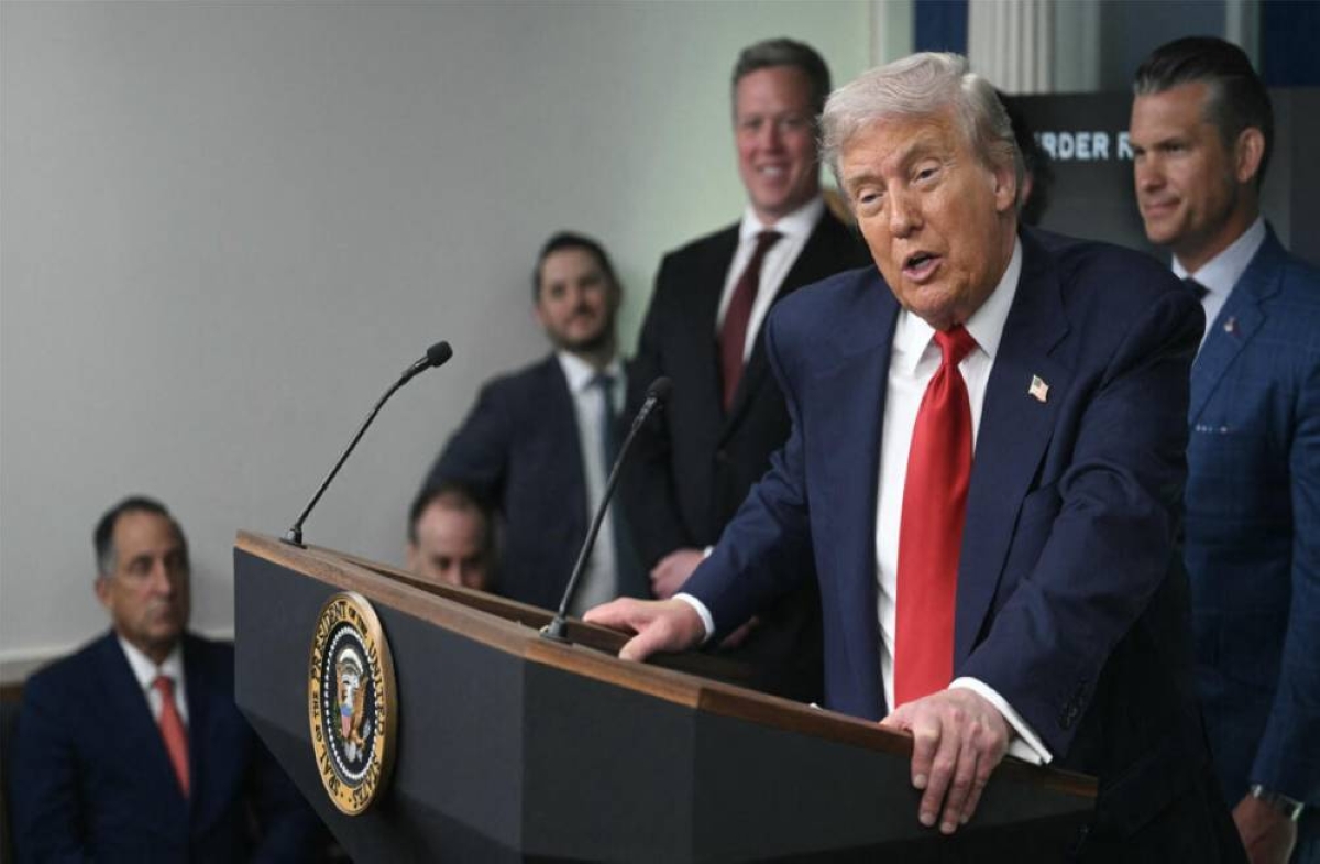 ترمب: أوقفت 6 حروب ومصمم على إنهاء أزمة أوكرانيا ترمب: أوقفت 6 حروب ومصمم على إنهاء أزمة أوكرانيا