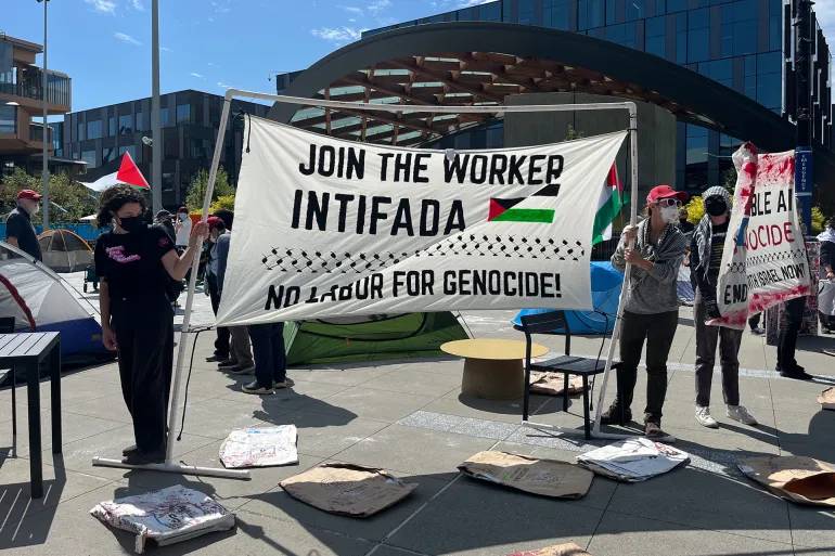 موظفو مايكروسوفت يحتجّون ويطالبون بقطع العقود مع الجيش الإسرائيلي