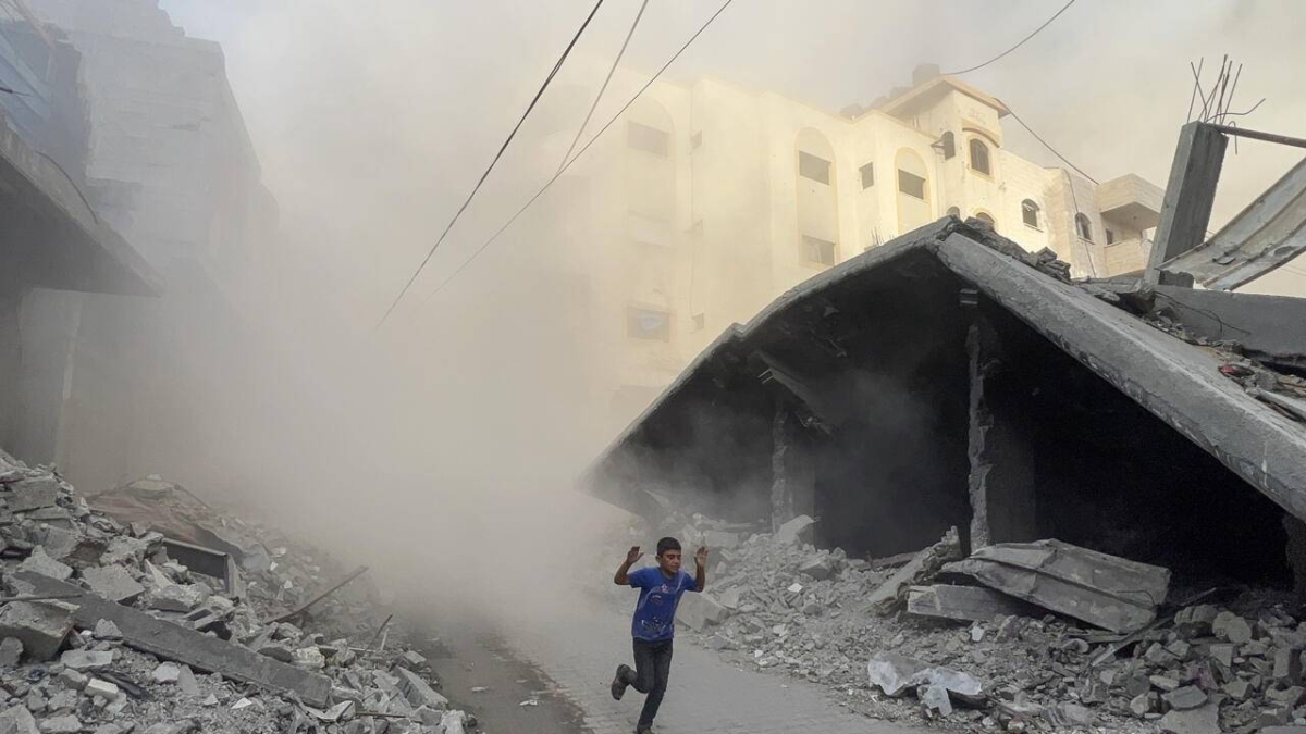 مقتل 64 فلسطينياً.. وإسرائيل تعلن إطلاق المرحلة الأولى من الهجوم على غزة