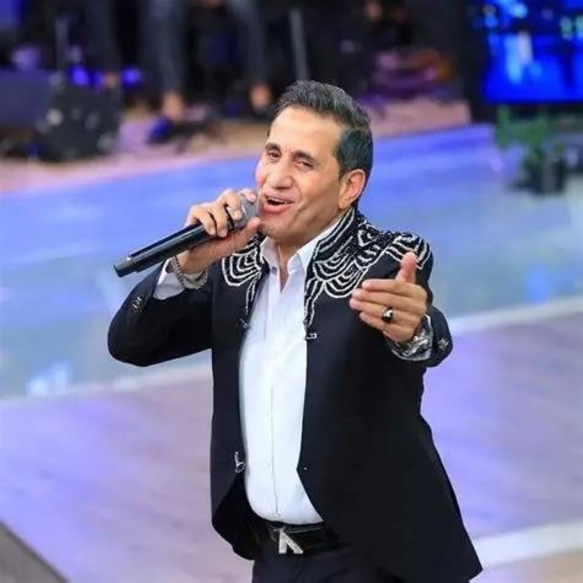 سرقة شقة مطرب شهير في مصر.. والتحريات تكشف عن تورط أقاربه