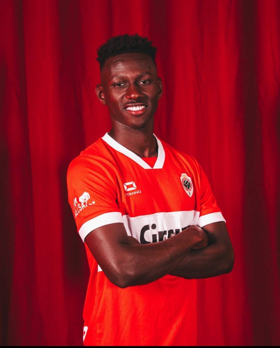 تمت الصفقة.. الاتحاد يوافق على إعارة الصحفي لرويال أنتويرب البلجيكي تمت الصفقة.. الاتحاد يوافق على إعارة الصحفي لرويال أنتويرب البلجيكي