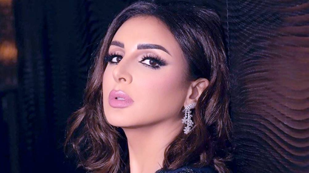 أنهكها الألم.. وجمهورها يترقب: هل تتخطى أنغام أكثر مرحلة حرجة في حياتها؟ أنهكها الألم.. وجمهورها يترقب: هل تتخطى أنغام أكثر مرحلة حرجة في حياتها؟