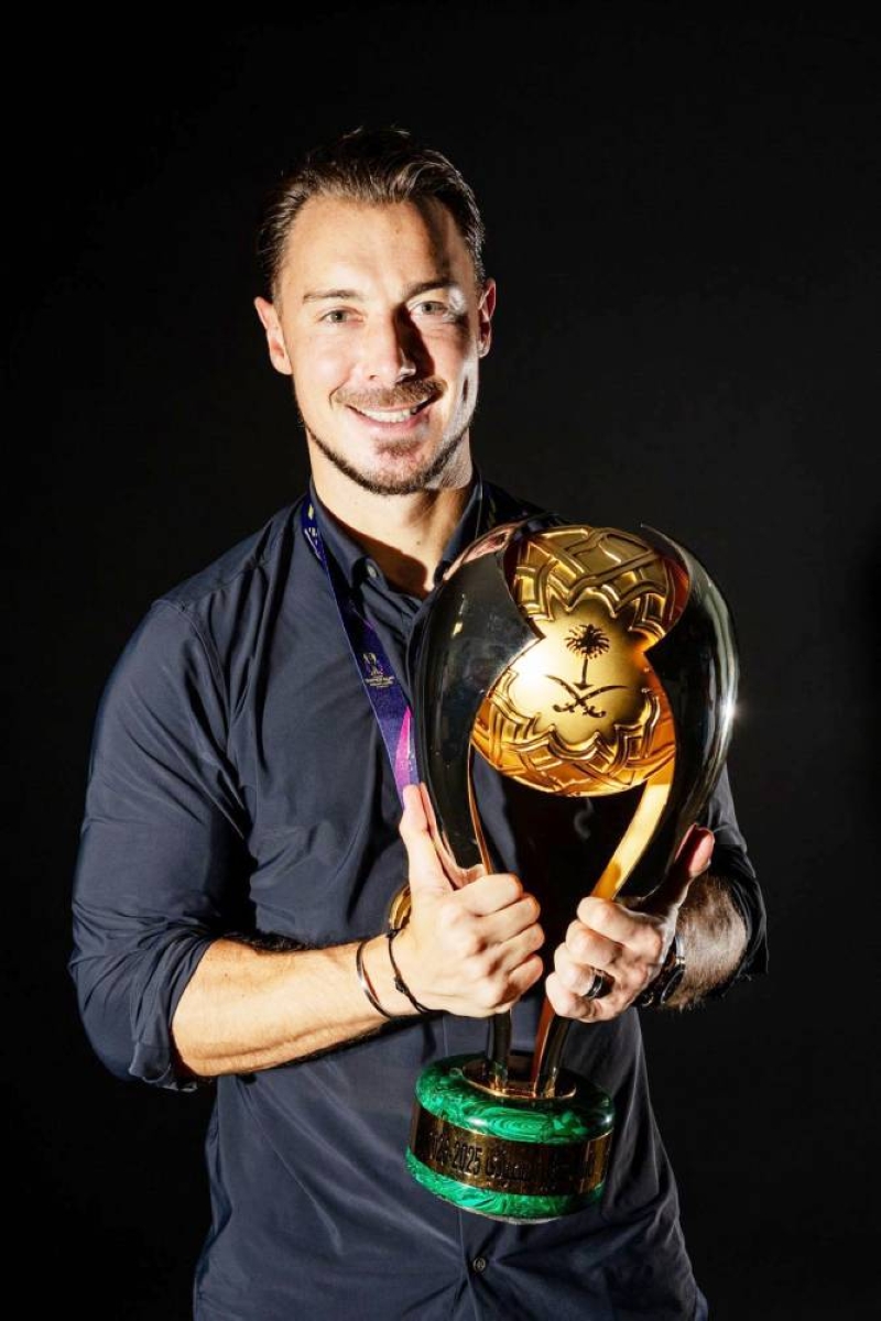 بعد 9 أعوام.. «السوبر أهلاوي» بعد 9 أعوام.. «السوبر أهلاوي»