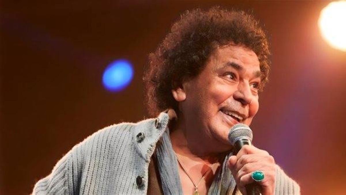 «عكاظ» تكشف سر سفر محمد منير إلى ألمانيا «عكاظ» تكشف سر سفر محمد منير إلى ألمانيا