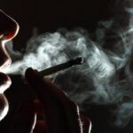 دراسة: استخدام «القنب» لتخفيف الألم أو القلق يزيد من مخاطر البارانويا