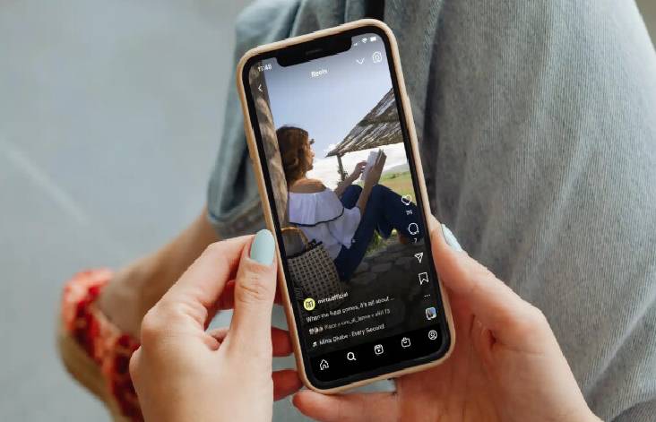 هل تدمّر الفيديوهات القصيرة دماغك؟