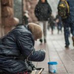 مصر تفكك عصابات تستغل الأطفال في التسول واستهداف السياح