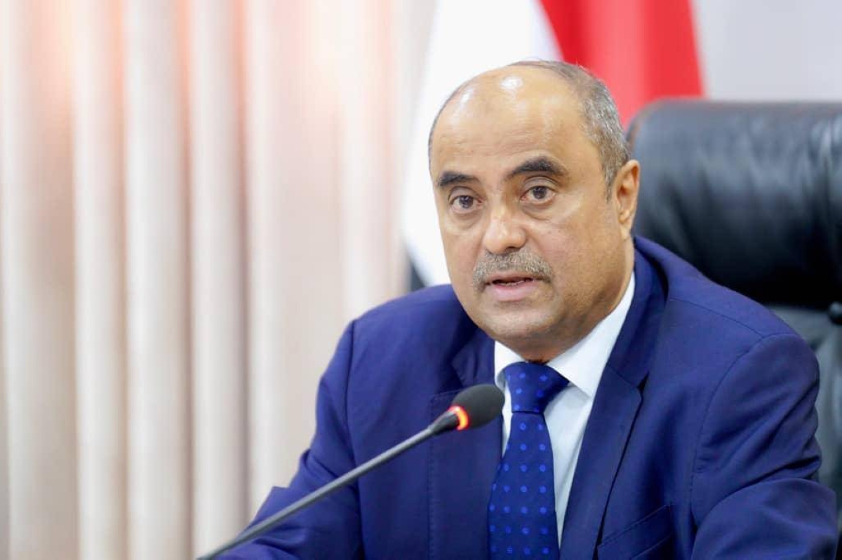 بن بريك: الإصلاحات الاقتصادية معركة لا تقل أهمية عن مواجهة الحوثي بن بريك: الإصلاحات الاقتصادية معركة لا تقل أهمية عن مواجهة الحوثي