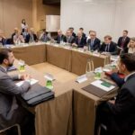 ما شروط «الترويكا» الأوروبية لمنع إعادة العقوبات على إيران؟