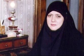 «اتهمتها بالخرف».. شمس البارودي تفتح النار على إحدى متابعيها