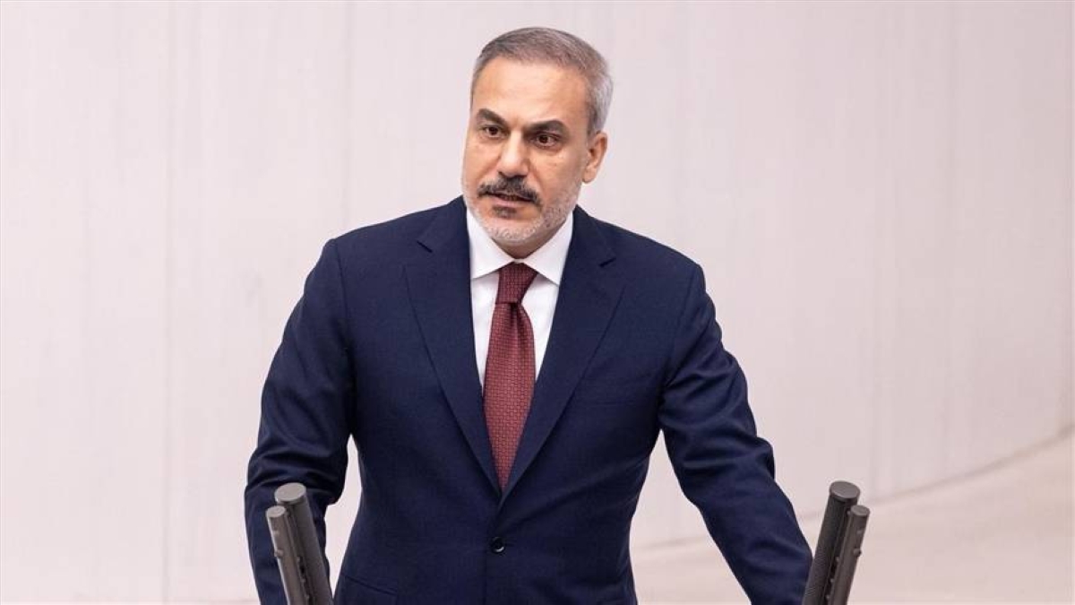 وزير الخارجية التركي يعلن قطع بلاده علاقتها التجارية مع إسرائيل وزير الخارجية التركي يعلن قطع بلاده علاقتها التجارية مع إسرائيل