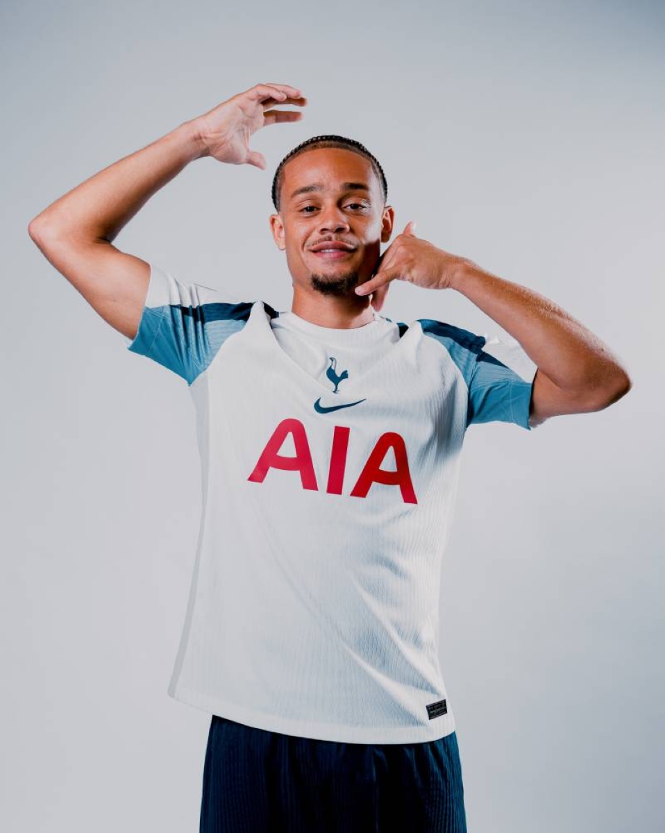 توتنهام يتعاقد مع سيمونز.. واللاعب يؤكد: حلمي تحقق توتنهام يتعاقد مع سيمونز.. واللاعب يؤكد: حلمي تحقق