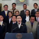 تايلاند: المحكمة الدستورية تطيح برئيسة الوزراء بسبب فضيحة دبلوماسية