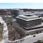 تسريب بيانات 300 مليون أمريكي