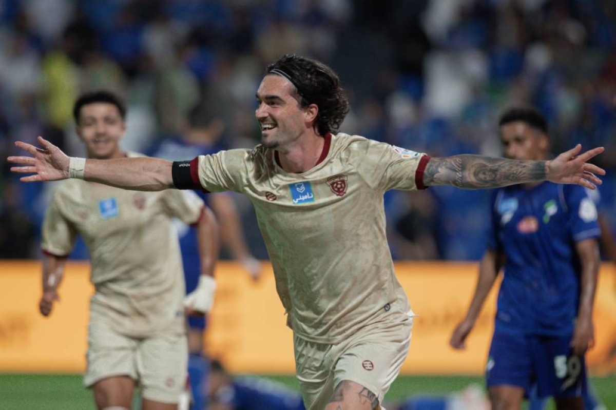 عاد من الأحساء بالنقاط الـ 3 .. الفيحاء يصعق الفتح عاد من الأحساء بالنقاط الـ 3 .. الفيحاء يصعق الفتح