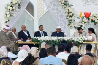 «وسط غياب تام لنجوم الفن».. بيومي فؤاد يحتفل بعقد قران نجله «وسط غياب تام لنجوم الفن».. بيومي فؤاد يحتفل بعقد قران نجله