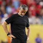 رسمياً.. الأهلي المصري يُقيل مدربه ريبيرو