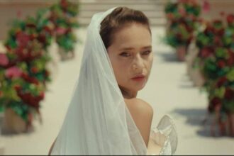 نيللي كريم عروساً في برومو «جوازة ولا جنازة» نيللي كريم عروساً في برومو «جوازة ولا جنازة»