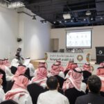 آل خليفة يهنئ المسحل بإتمام مشروع توثيق تاريخ كرة القدم السعودية