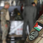 الأردن يواصل إرسال المساعدات إلى غزة عبر إنزالات جوية جديدة