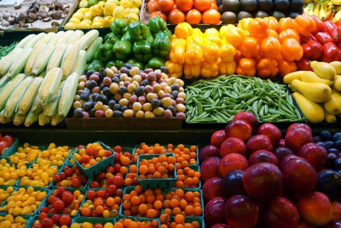 2390 طنا من الخضار والفواكه ترد للسوق المركزي اليوم