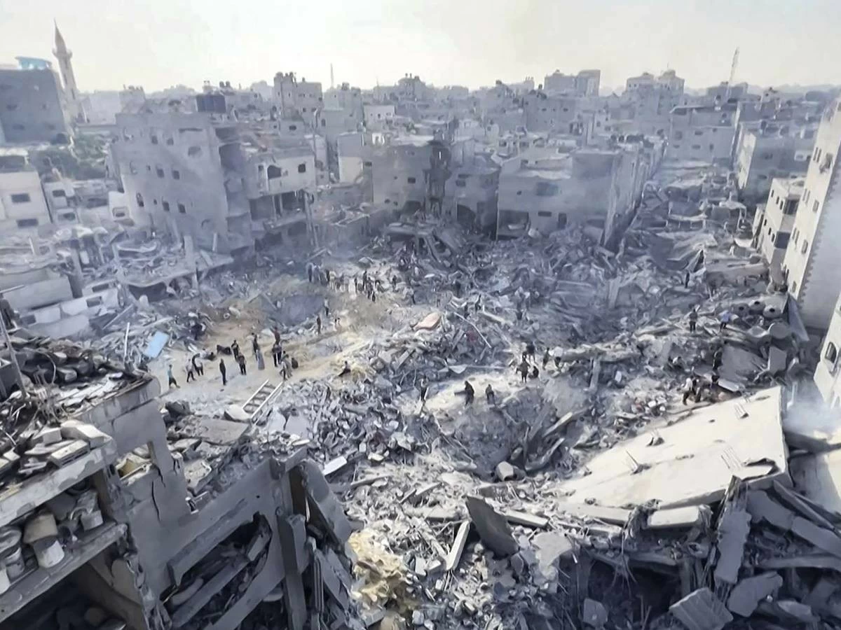 100 شهيد بمجازر إسرائيلية في قطاع غزة خلال يوم 100 شهيد بمجازر إسرائيلية في قطاع غزة خلال يوم