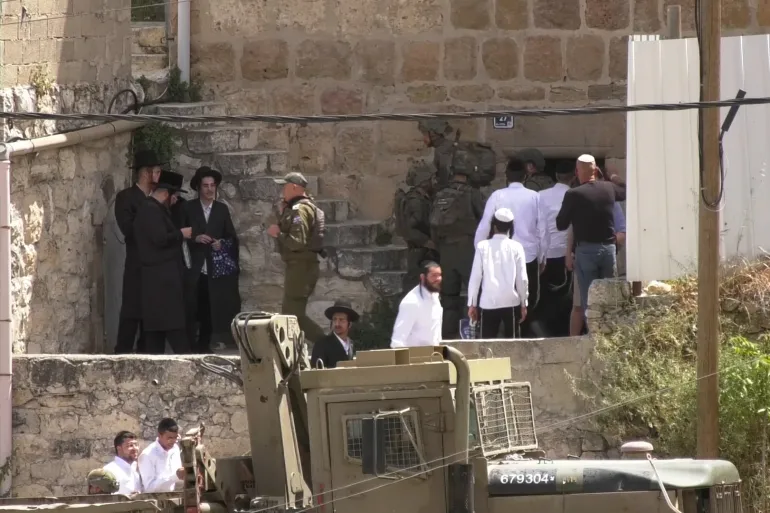 الاحتلال ومستوطنوه نفذوا 1821 اعتداء بحق الفلسطينيين في تموز الماضي الاحتلال ومستوطنوه نفذوا 1821 اعتداء بحق الفلسطينيين في تموز الماضي