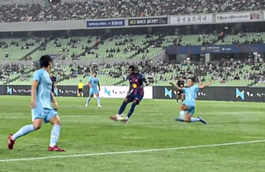 راشفورد يسجل أول أهدافه بقميص برشلونة (فيديو) راشفورد يسجل أول أهدافه بقميص برشلونة (فيديو)