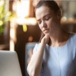 اضطرابات النوم تزيد الإحساس بالألم.. والنساء أكثر تأثرًا