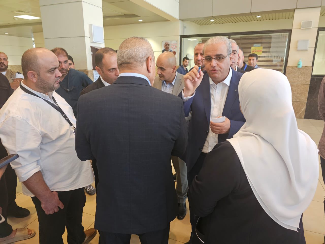 وزير الصحة من “البشير”: زيارة أولى سيتبعها زيارات أخرى لمتابعة الملاحظات وزير الصحة من “البشير”: زيارة أولى سيتبعها زيارات أخرى لمتابعة الملاحظات